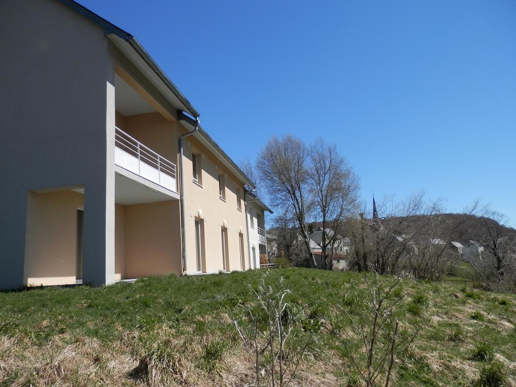 Aux Balcons Du Sancy Aparthotel Picherande Exterior photo